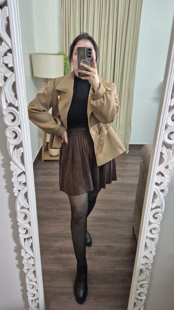 Chic Knit Pleated Mini Skirt