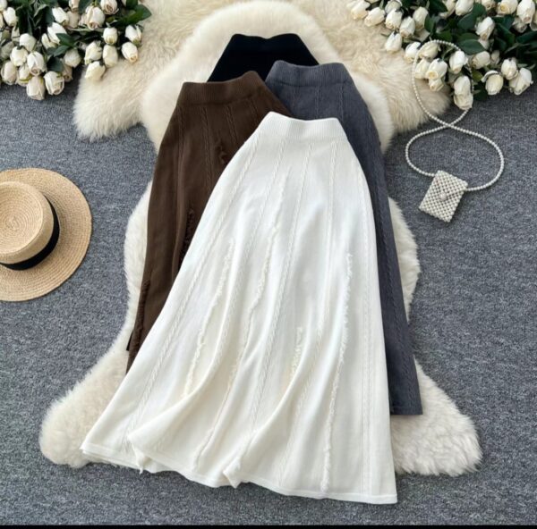 Cloud Knit Winter Flare Skirt