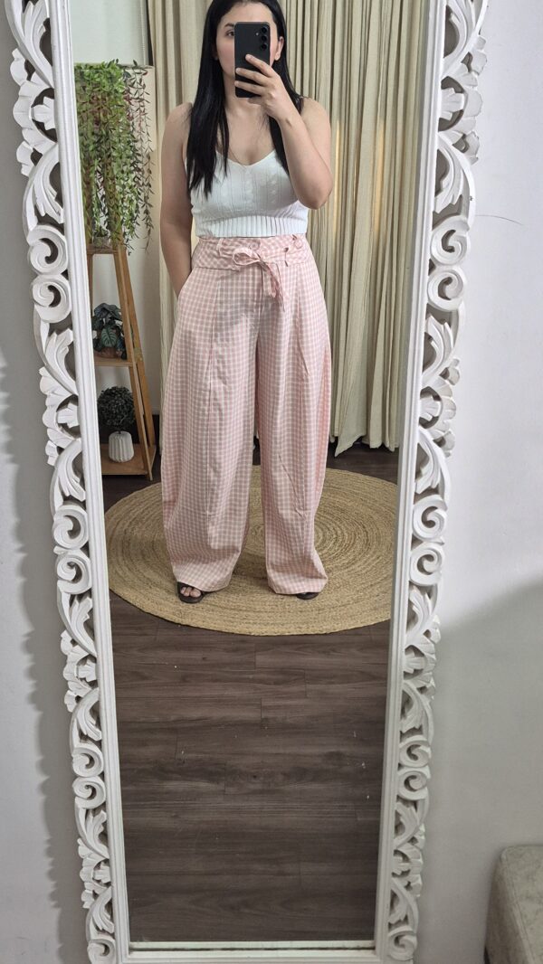 Balloon Fit Checked Trousers – Viral Edit
